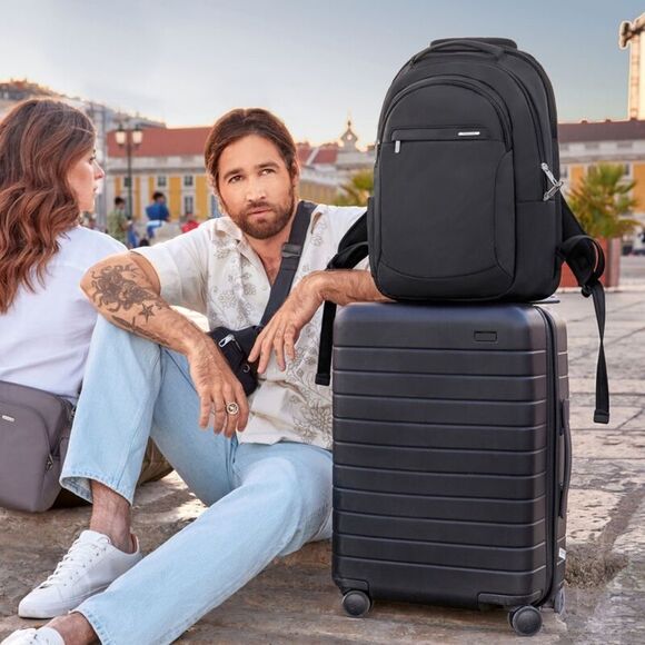 TRAVELON Anti-Theft Classic /Anti-Theft Classic Large Backpack - Picture 3 of 15